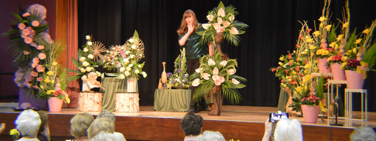 Floral Art Demonstrations by Gill McGregor